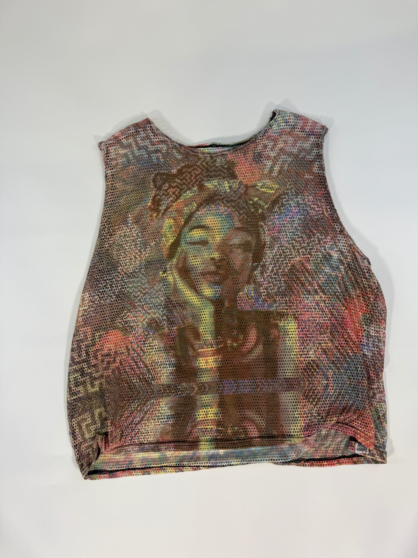 Mesh Pixel Gaze Tank